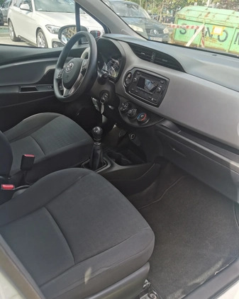 Toyota Yaris cena 38900 przebieg: 152000, rok produkcji 2018 z Chrzanów małe 154